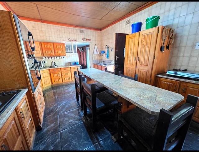 4 BEDROOM HOUSE FOR SALE IN ROTHDENE